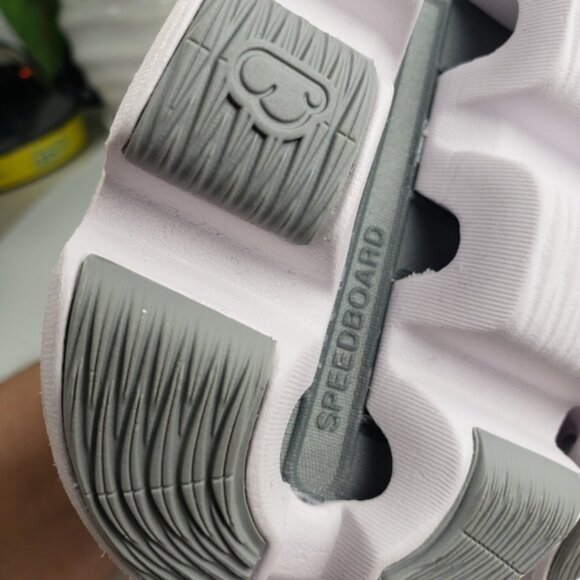 Cloudswift White Gray Running Sneaker Sock Fit Swiss Engineering NWOT sz 8 - Picture 12 of 12